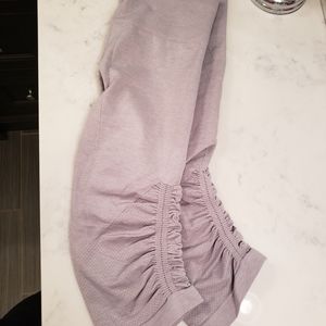 Lululemon crop legging, so 8